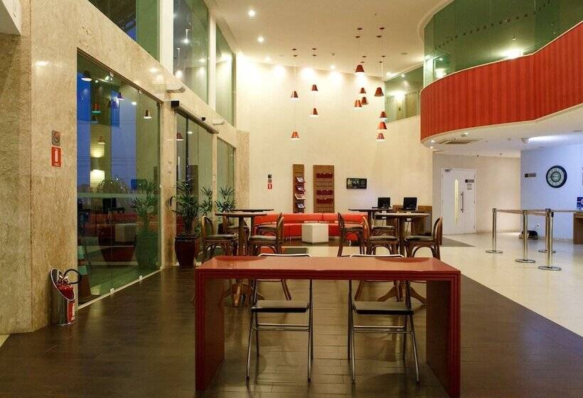 ホテル Ibis Vitoria Da Conquista