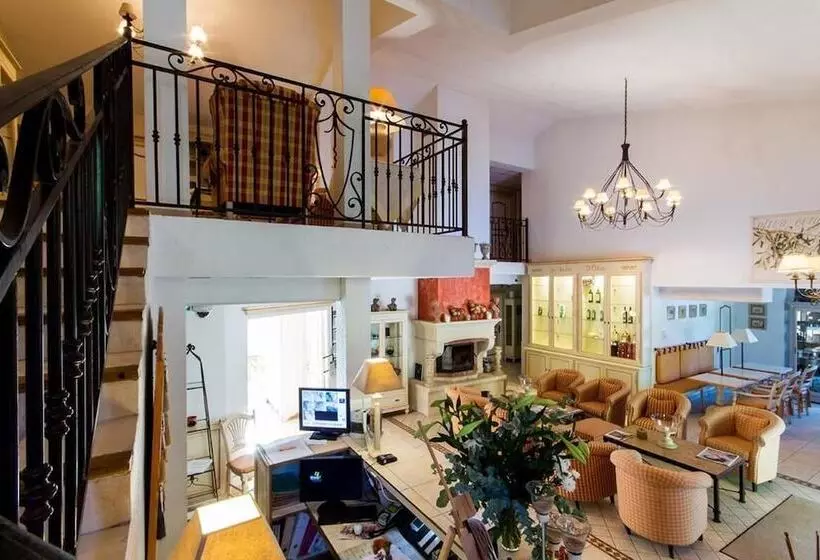 בית מלון כפרי La Bastide De Valbonne