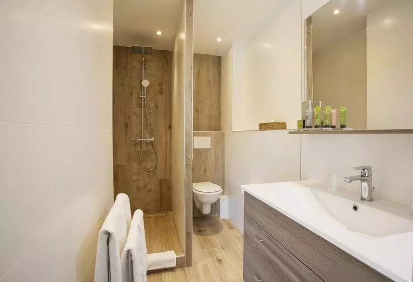 בית מלון כפרי La Bastide De Valbonne