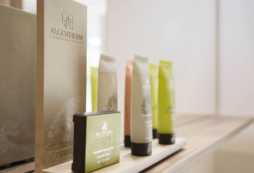 בית מלון כפרי La Bastide De Valbonne