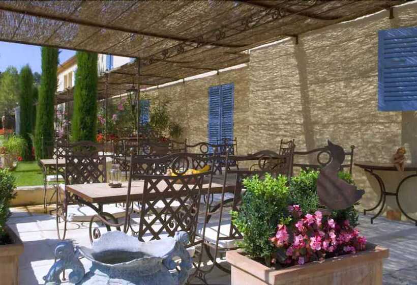 בית מלון כפרי La Bastide De Valbonne
