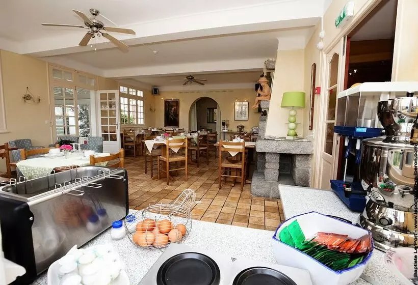 Отель Men Er Vro