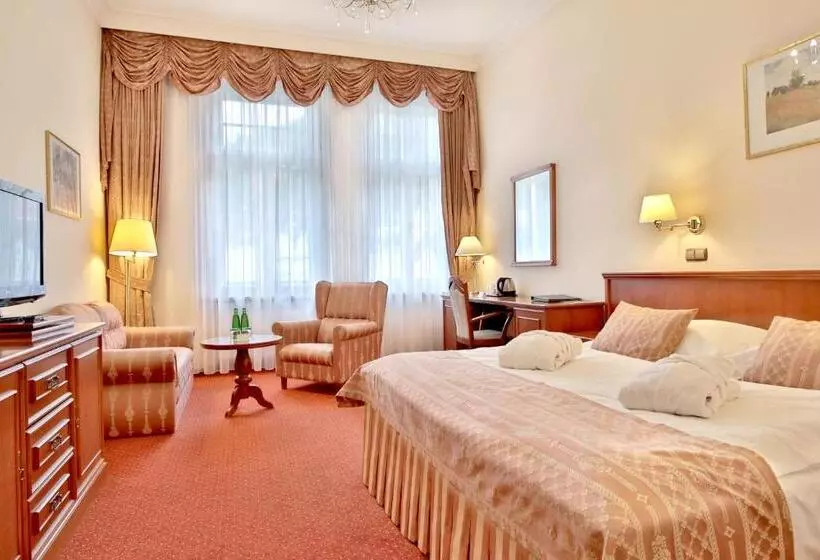 هتل Olympia Wellness