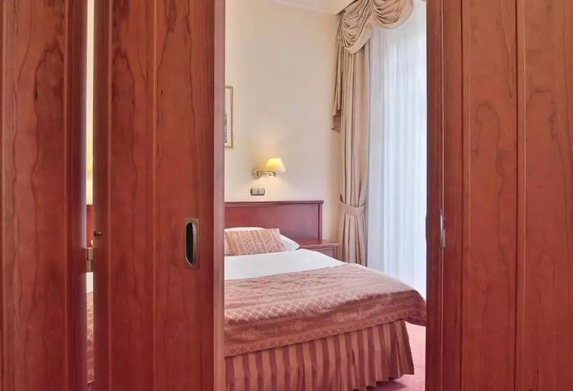 هتل Olympia Wellness