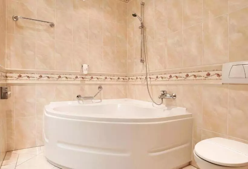 هتل Olympia Wellness