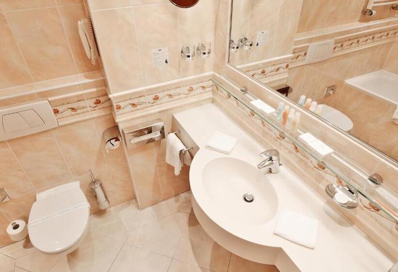 هتل Olympia Wellness