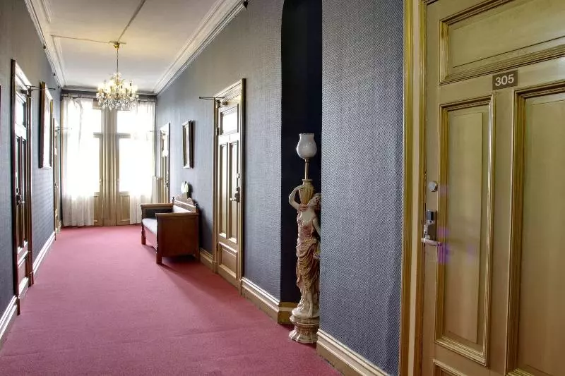 Park Hotel Linköping Fawlty Towers