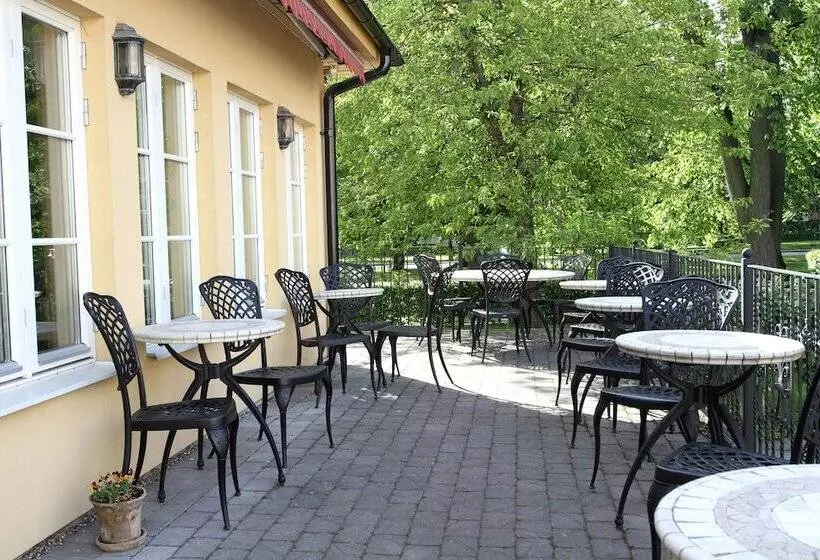 Park Hotel Linköping Fawlty Towers