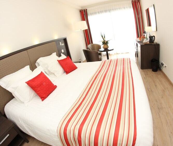 هتل Restaurant Splendid Camargue