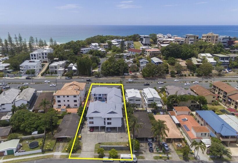 酒店 Sunshine Beach Resort