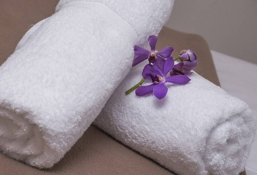 酒店 Sunshine Beach Resort