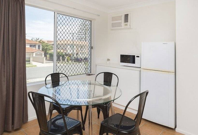 酒店 Sunshine Beach Resort