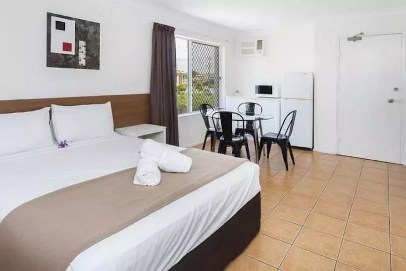 酒店 Sunshine Beach Resort