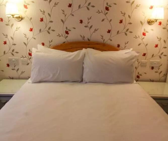 هتل The Ryndle Court