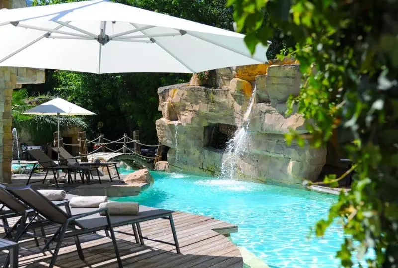 Отель Vier Jahreszeiten