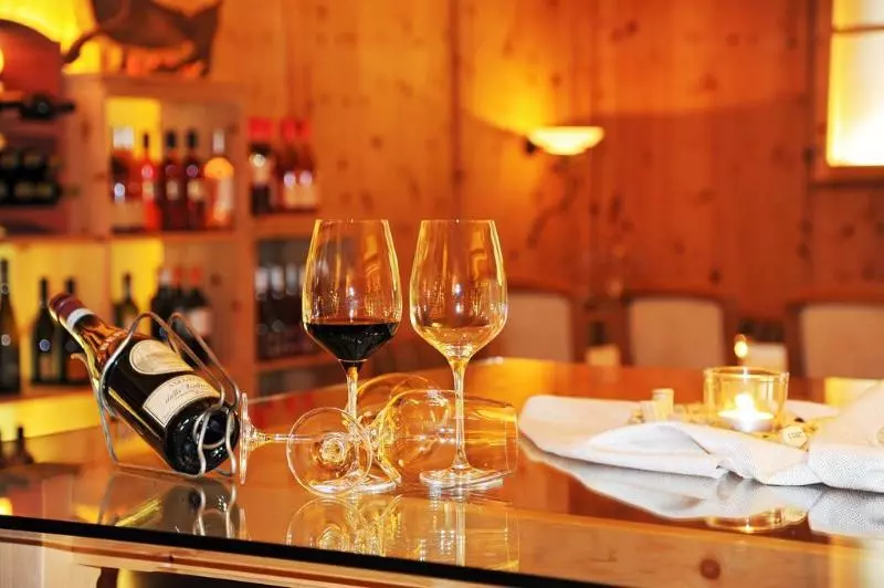 Отель Vier Jahreszeiten