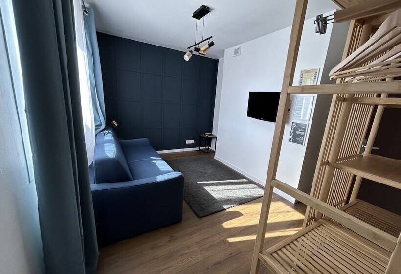 Logis Hotel De La Clape