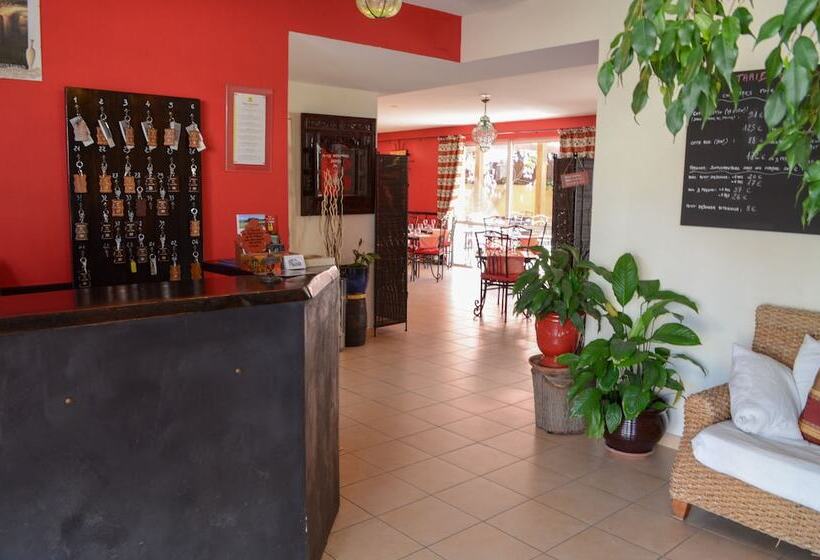 Logis Hotel De La Clape