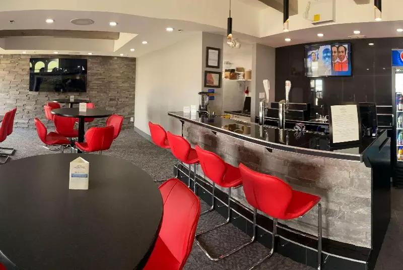 Microtel Inn & Suites By Wyndham Timmins