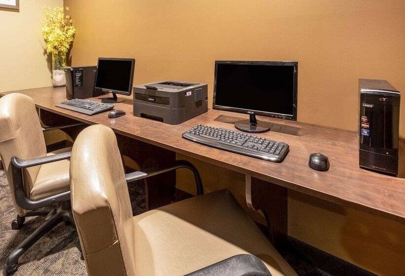 Microtel Inn & Suites By Wyndham Timmins