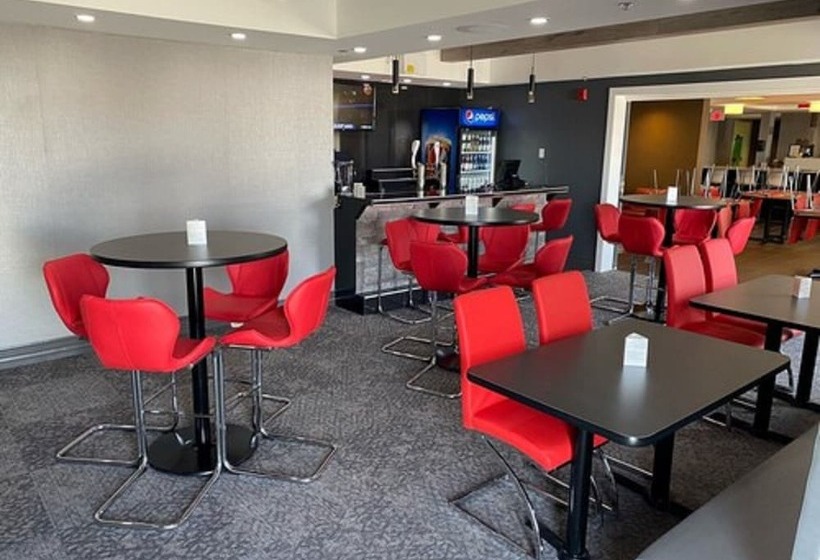Microtel Inn & Suites By Wyndham Timmins