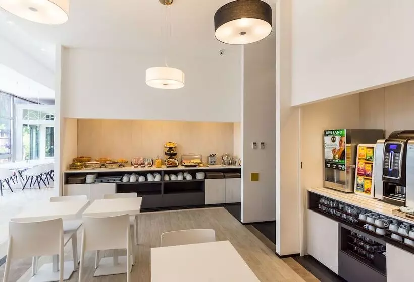 مُتل B&b Hotel Savona