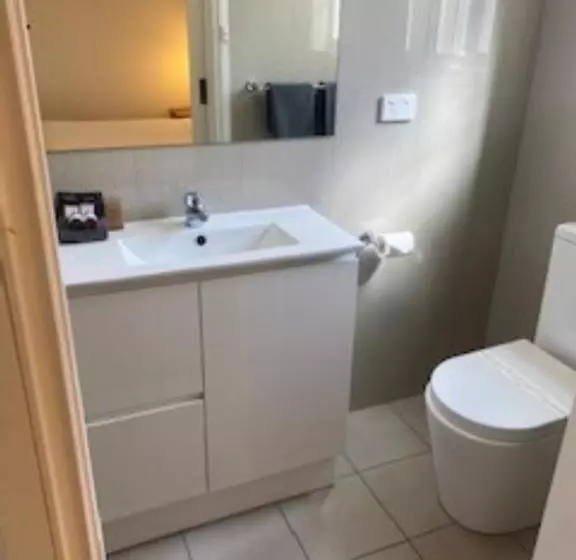 汽车旅馆  Kinross Inn