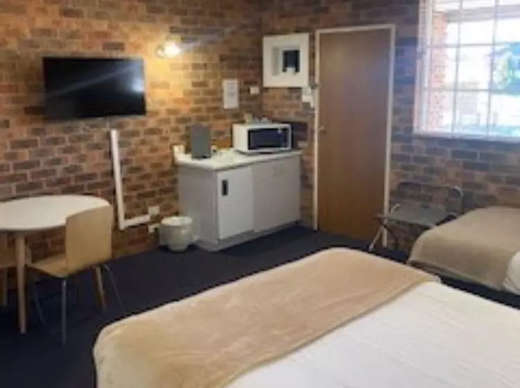 汽车旅馆  Kinross Inn