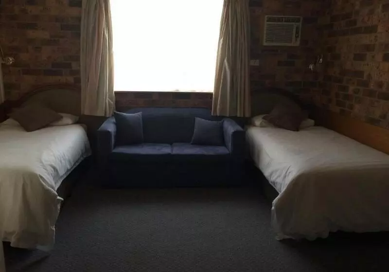 汽车旅馆  Kinross Inn