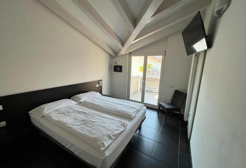 4 Limoni Apartment Resort