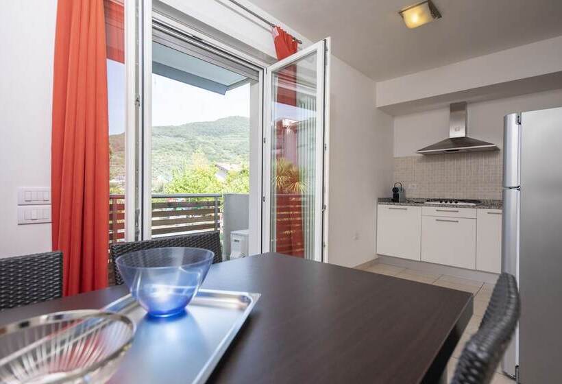 4 Limoni Apartment Resort