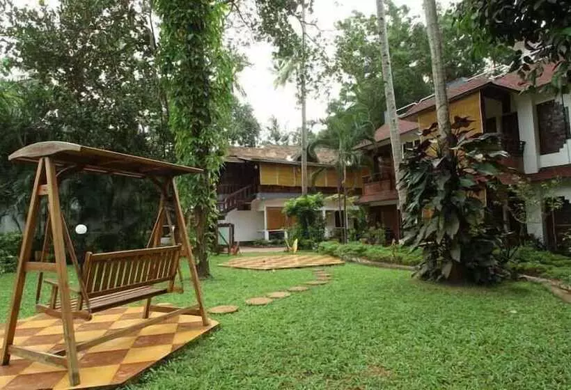 هتل Akhil Beach Resort