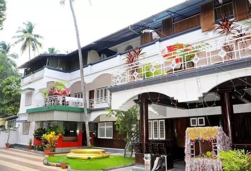 هتل Akhil Beach Resort