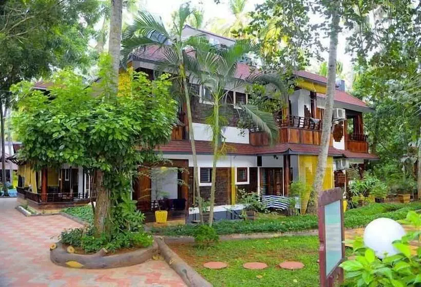 هتل Akhil Beach Resort