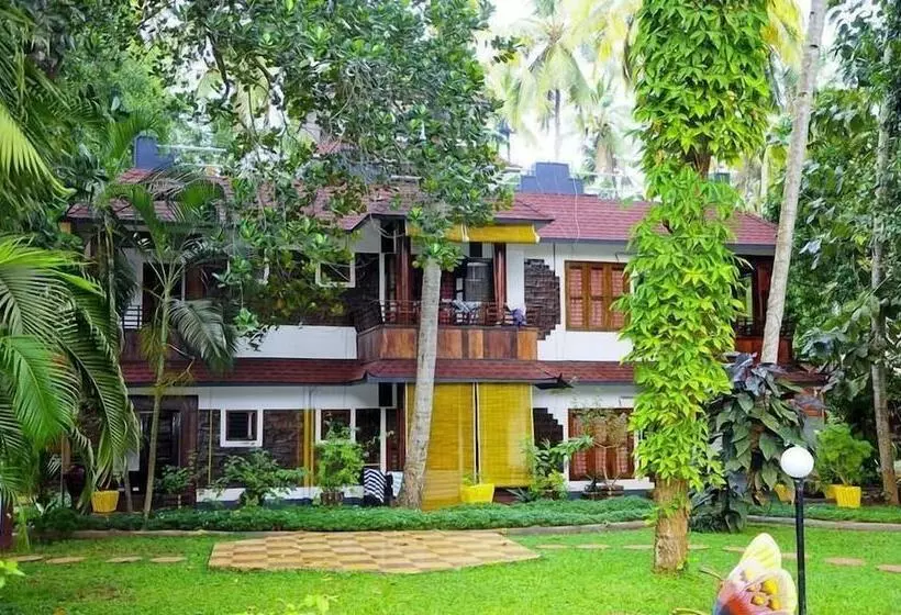 هتل Akhil Beach Resort