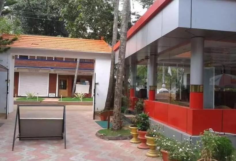 هتل Akhil Beach Resort