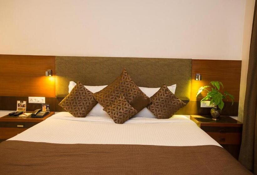 ホテル Amantra Comfort