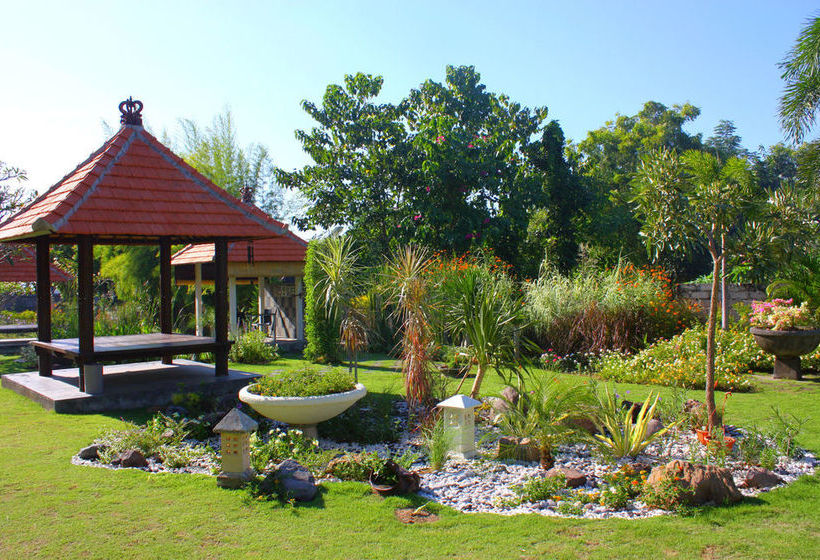 Отель Blue Hill Dive Resort Tulamben