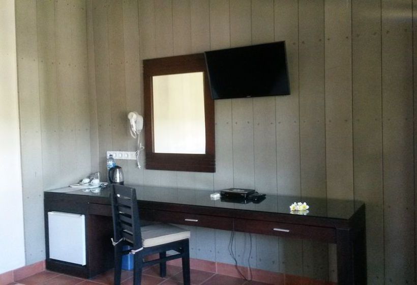 Отель Blue Hill Dive Resort Tulamben