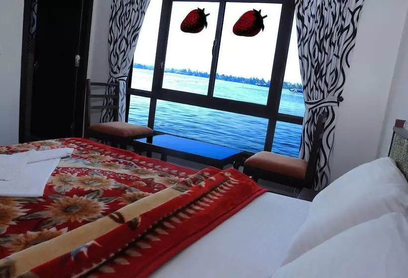 Hotelli Cosy Premium Houseboats