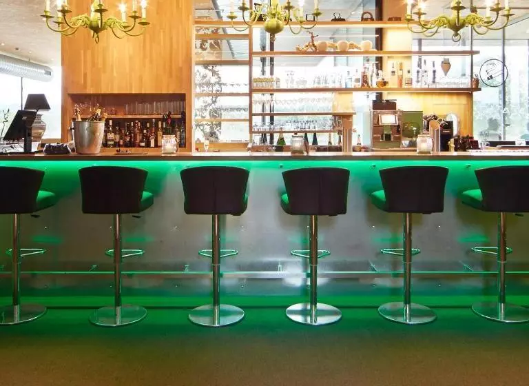 هتل De L'ecluse Superior