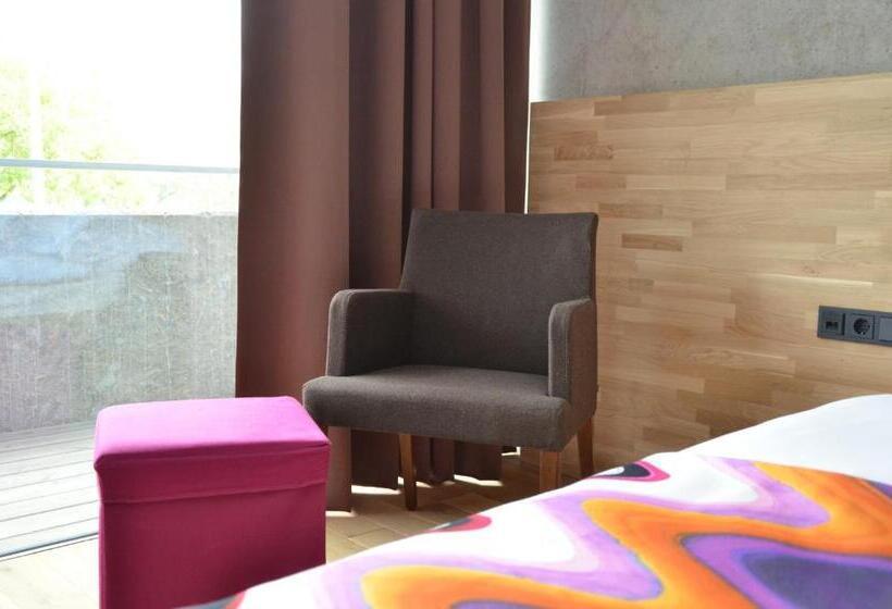 هتل De L'ecluse Superior