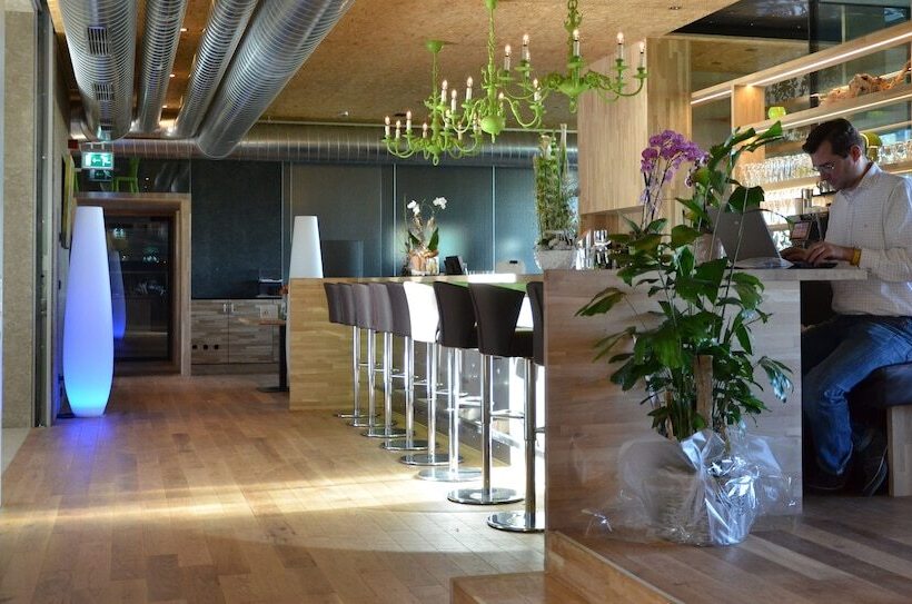 هتل De L'ecluse Superior