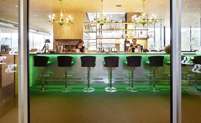 هتل De L'ecluse Superior