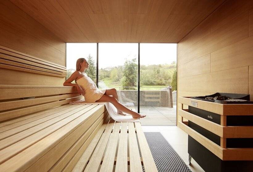 هتل De L'ecluse Superior