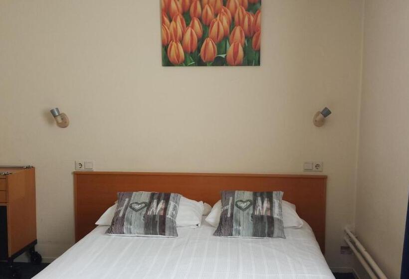 Hotel De Wilde Kriek Before De Karsteboom