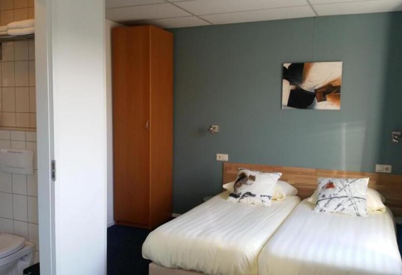 فندق De Wilde Kriek   Before De Karsteboom