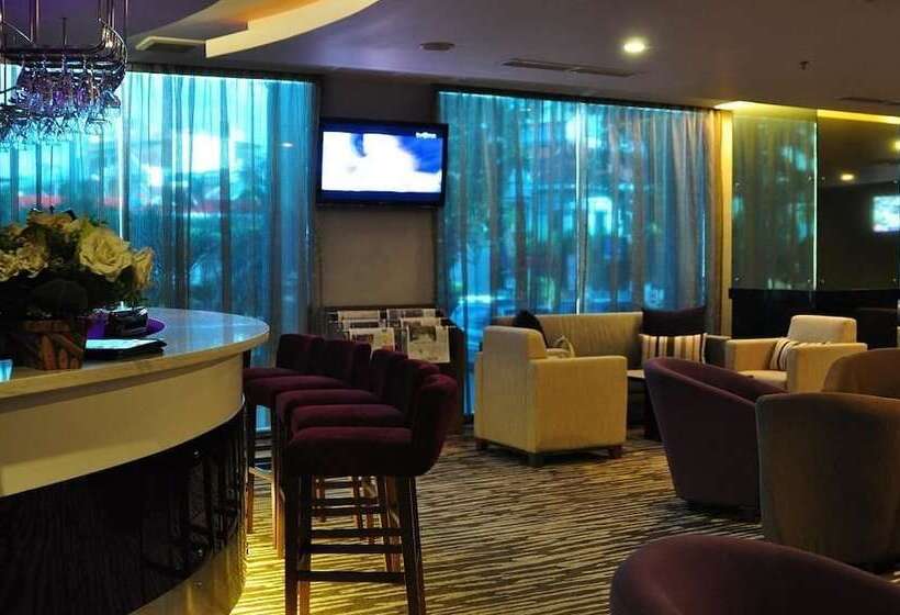 ホテル Emerald Garden International