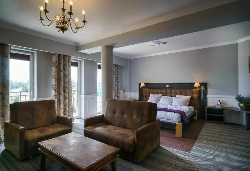 בית מלון כפרי Grand Częstochowa