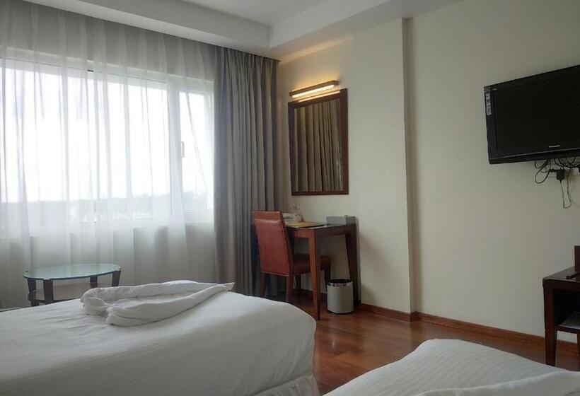 호텔 Grand Gardenia